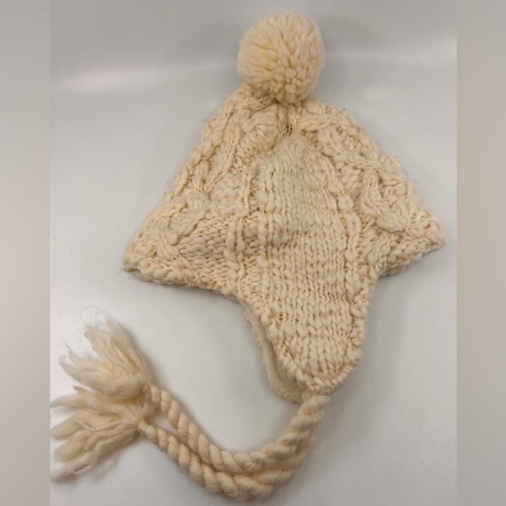 American Eagle Pom Beanie